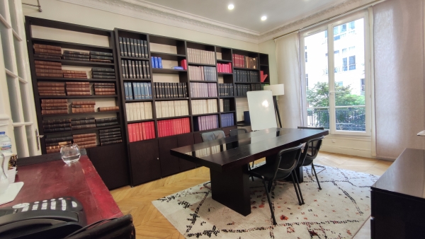 PHOTO BUREAU.jpg